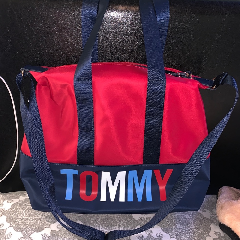 Tommy Hilfiger Tote